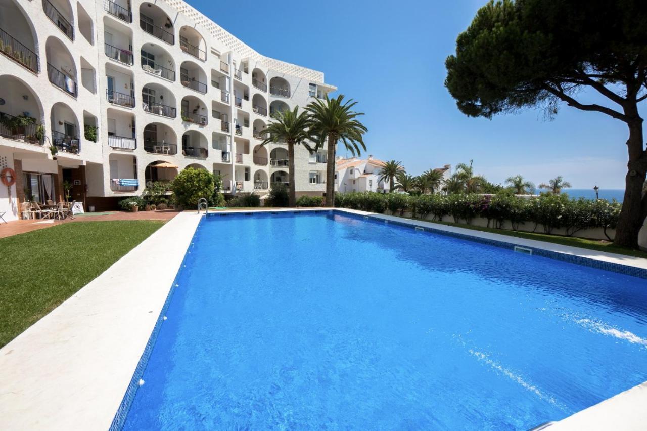 Modern Apartment Stunning Sea Views And Pool Nerja Ngoại thất bức ảnh