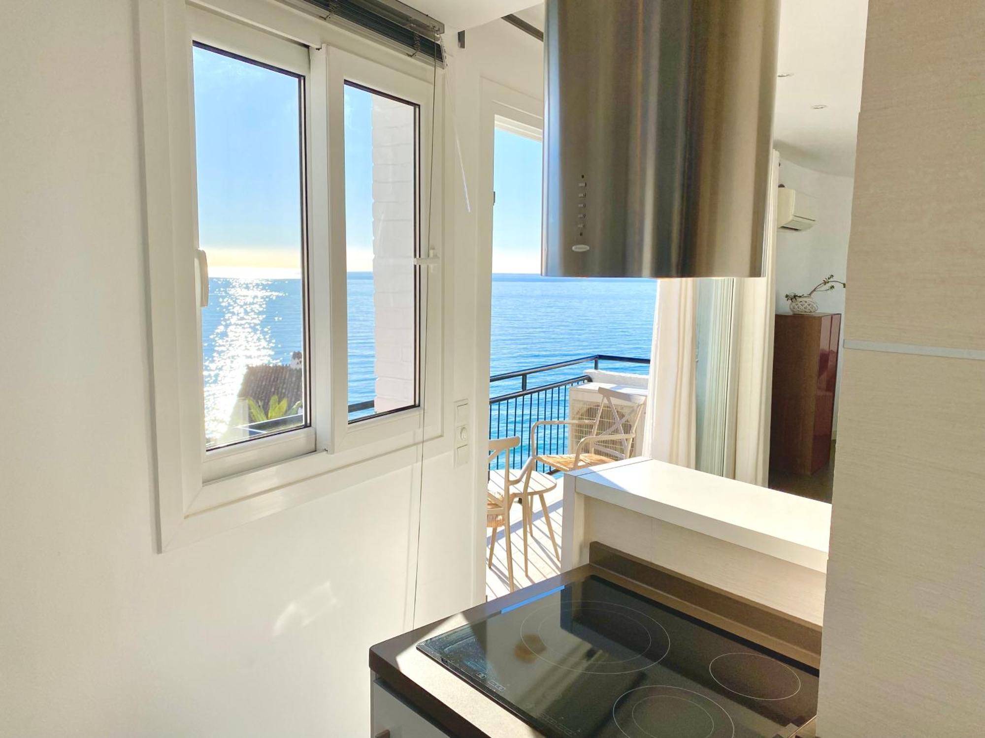 Modern Apartment Stunning Sea Views And Pool Nerja Ngoại thất bức ảnh